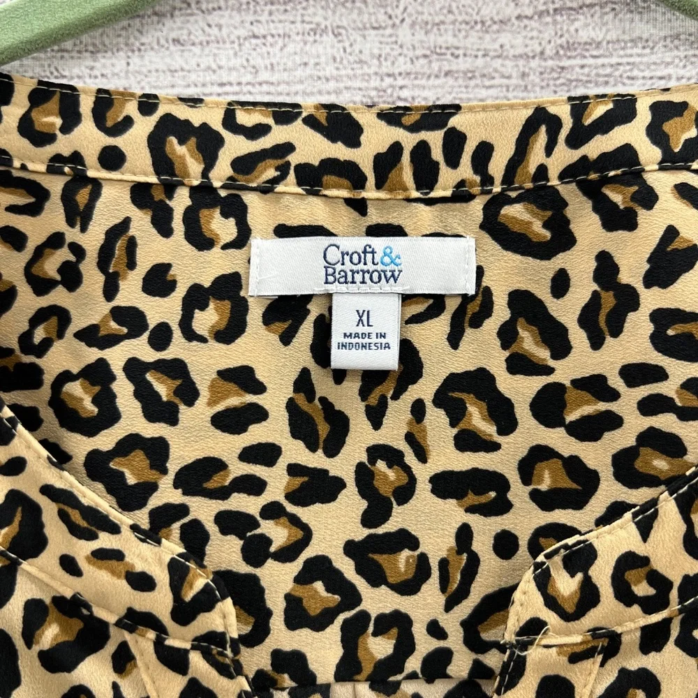 Leopard  Print Top - Picture 6 of 9